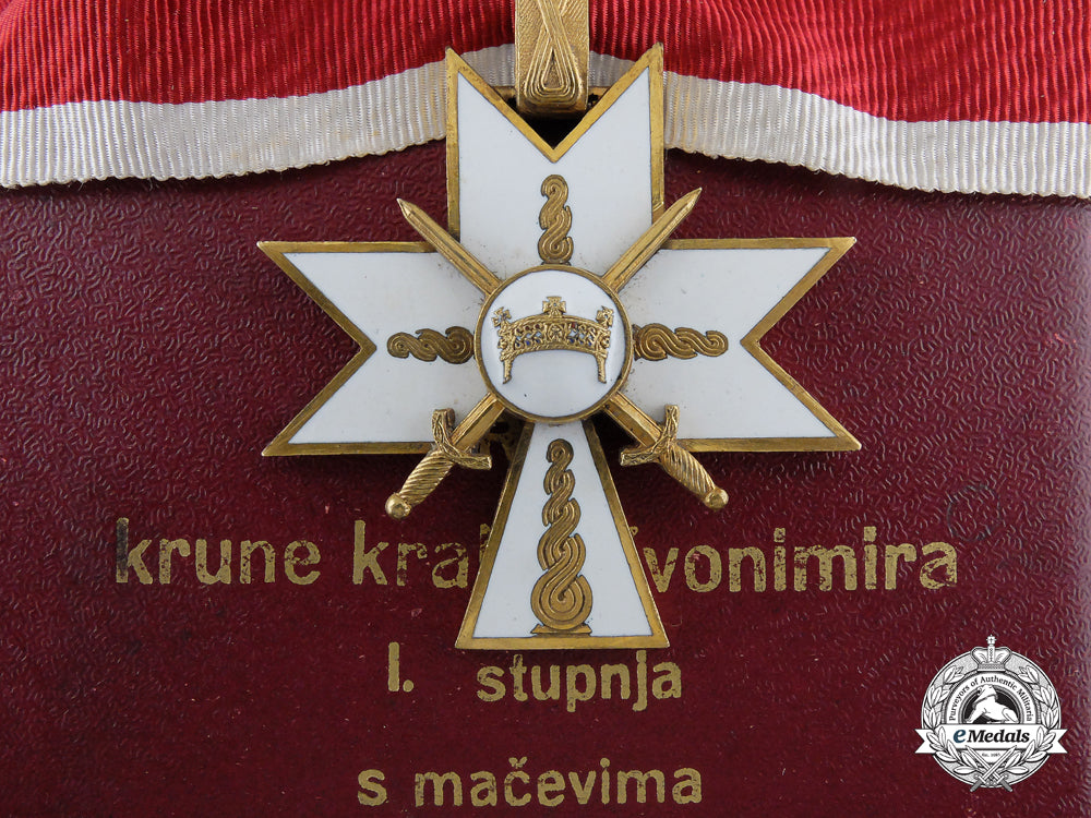 croatia,_independent_state._order_of_king_zvonimir's_crown;1_st_class_with_swords_in_case_f_575_2_1_1_1