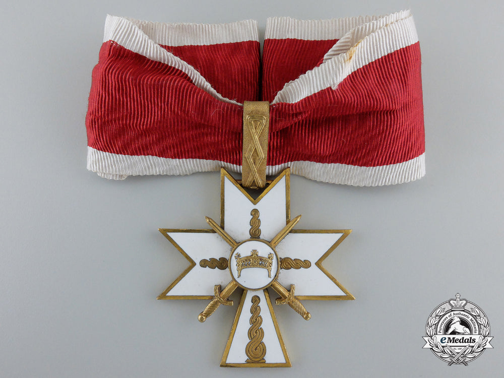 croatia,_independent_state._order_of_king_zvonimir's_crown;1_st_class_with_swords_in_case_f_578_2_1_1_1