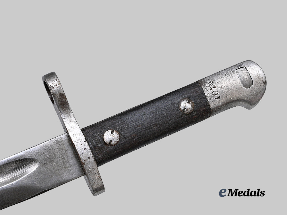 turkey,_republic._a_mauser_m1935_bayonet_with_scabbard_e_medals__e_u24849_6