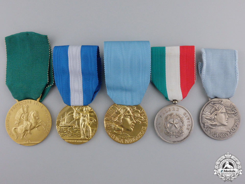 italy,_republic._a_lot_of_medals&_awards_five_republican__5522bb6bf0035