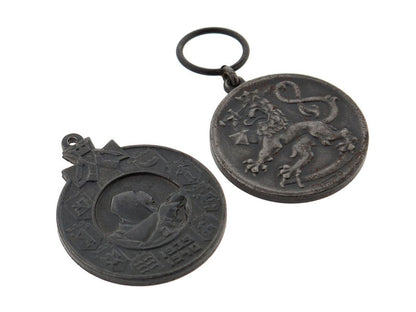 two_medals_fn4162b