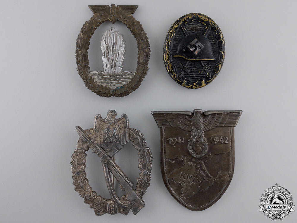 four_second_war_german_badges&_awards_four_second_war__5515ab0722821