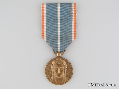 french_veterans_of_the_rhineland_and_the_ruhr_medal_french_veterans__52f0ee34b2397