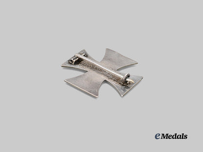 germany,_imperial._a1914_iron_cross_i_class,_by_w_e_e_medals__g62932_4