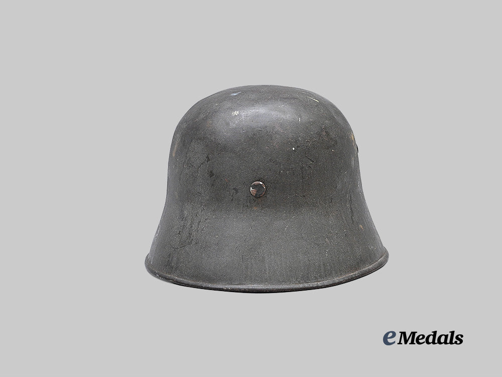 germany,_heer._an_austrian_m17_transitional_stahlhelm,_single_decal_version,_owner-_attributed_example_by_bleckmann_e_medals__g62764_7
