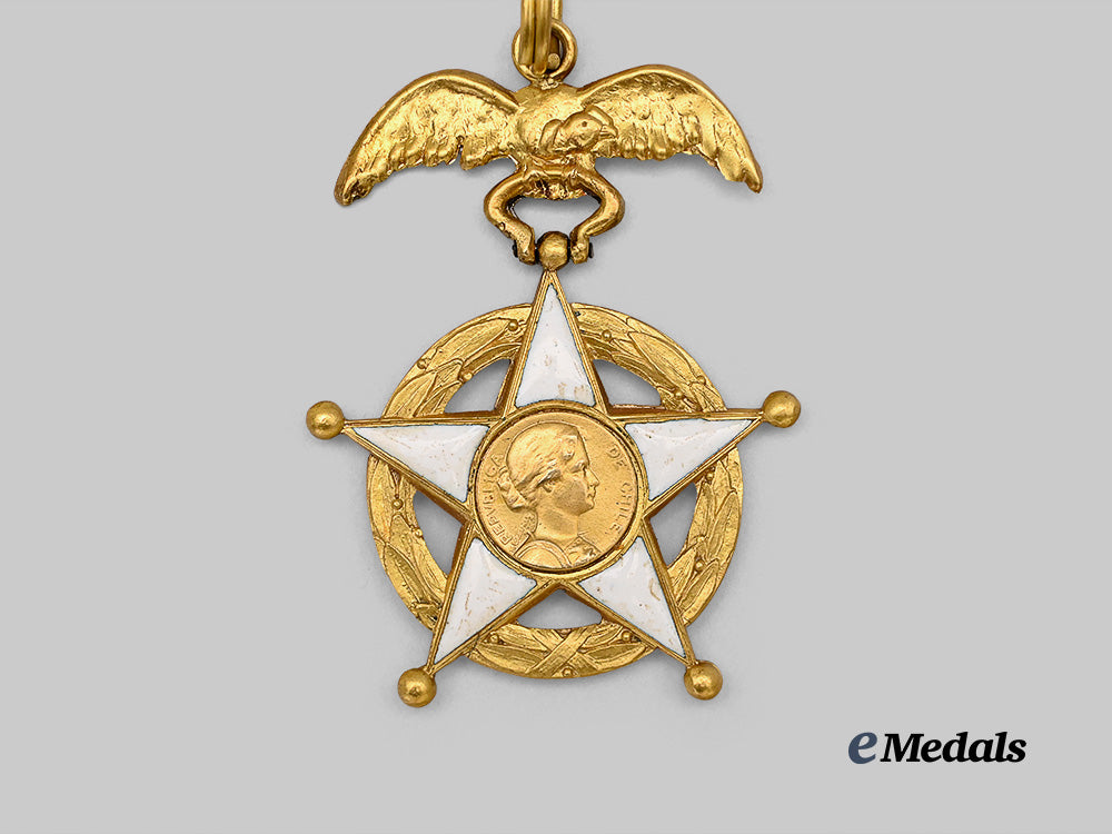 chile,_republic._an_order_of_merit,_commander_e_medals__m0332-51_3