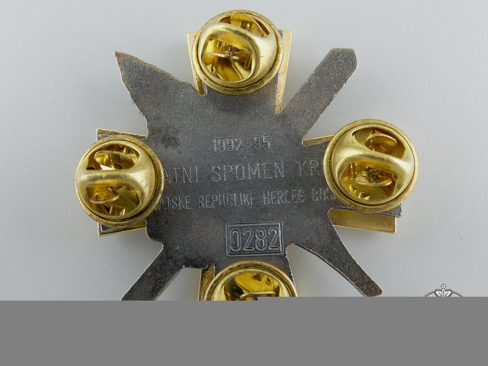 a_herceg-_bosna(_former_croat_territory_of_bosnia-_herzegovina)_war_memorial_cross1992-1995_g_011