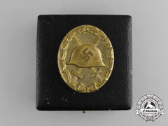 A Second War German Gold Grade Wound Badge In Case