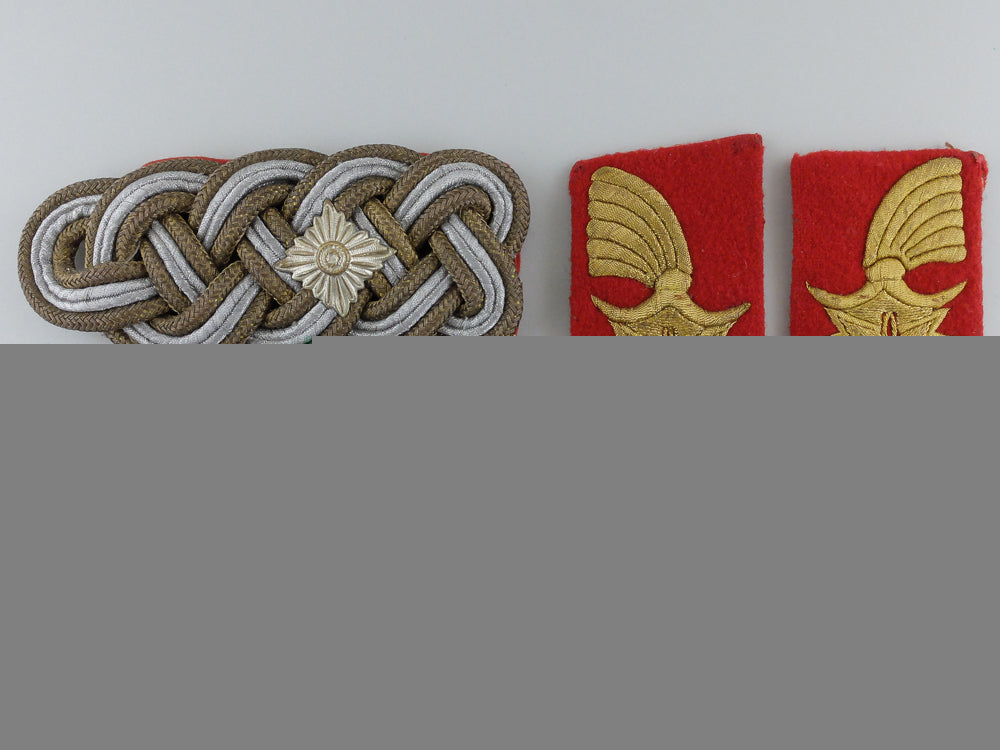 a_pair_of_generalleutnant’s_shoulder_boards_and_collar_tabs_g_198