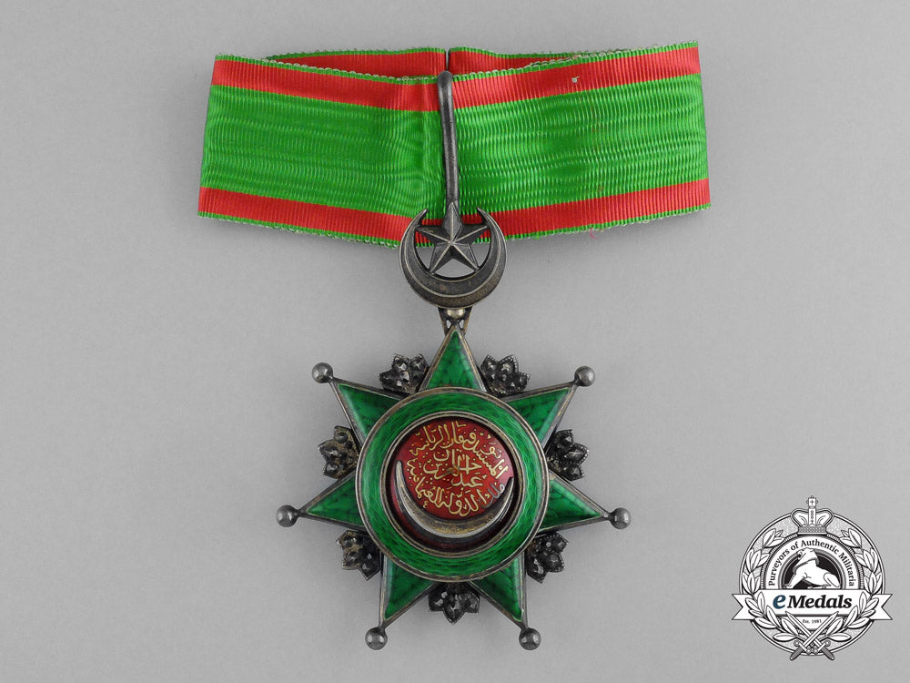 a_turkish_order_of_osmania(_osmanli),3_rd_class_commander_with_case_g_231_1