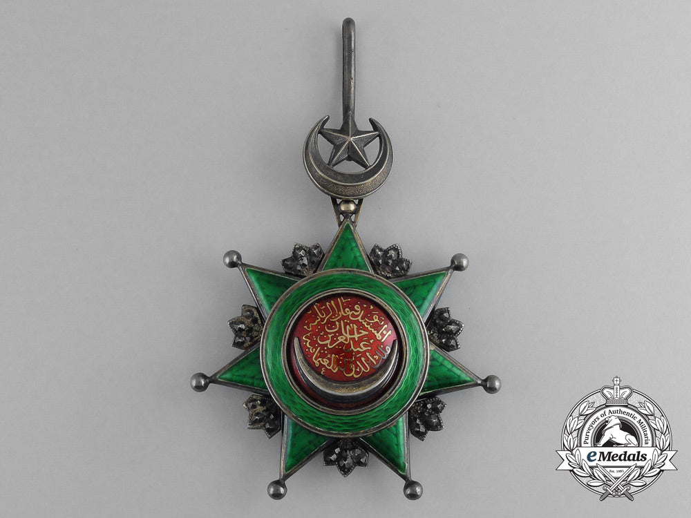 a_turkish_order_of_osmania(_osmanli),3_rd_class_commander_with_case_g_232_1