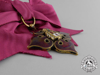 spain,_kingdom._a_children_of_the_nobility_of_madrid_women's_breast_badge_g_269_1_1