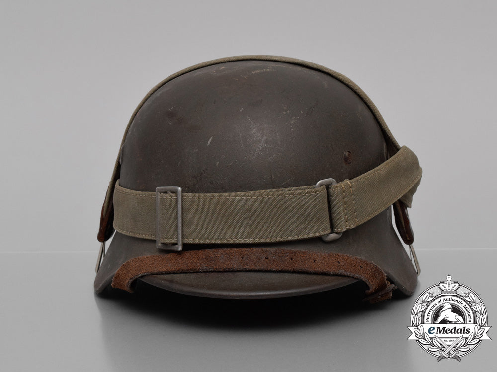 a_m40_single_decal_wehrmacht_heer(_army)_stahlhelm_with_bread_bag_strap_by_quist_g_297_2