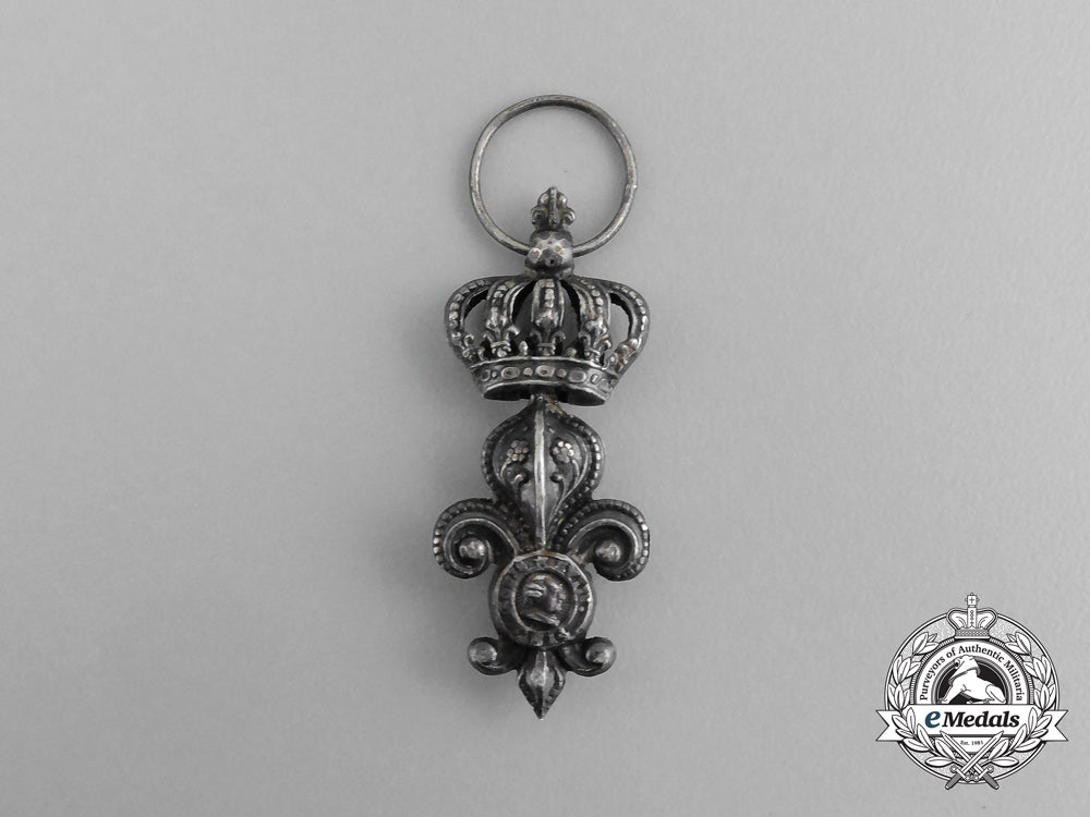 a_french_order_of_the_lily;_decoration_with_crown_and_king's_portrait_g_329_1