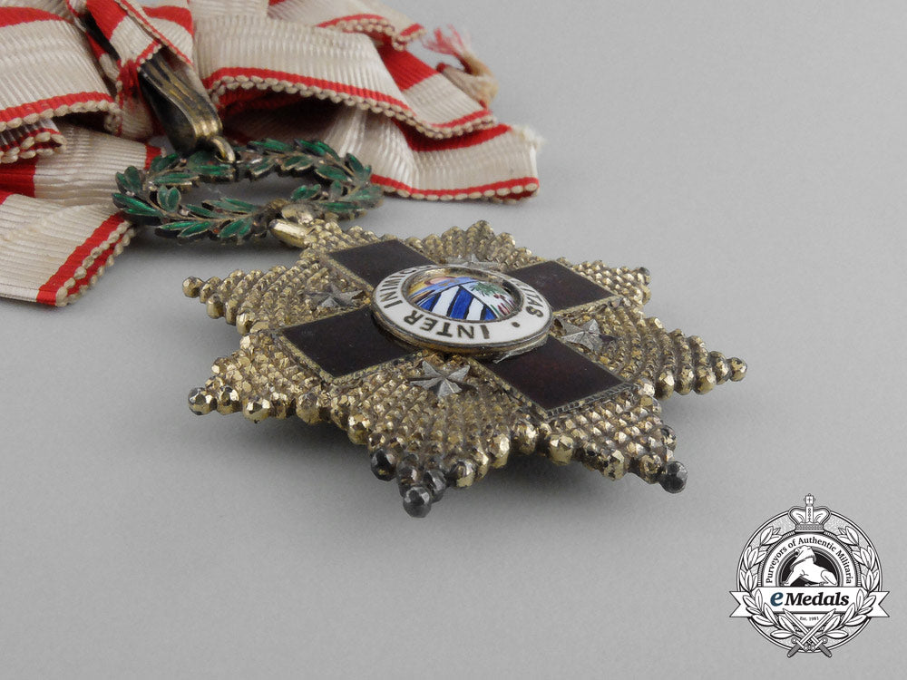 cuba._an_order_of_the_red_cross,3_rd_class_ladies_commander,_c.1920_g_395_2_1_1