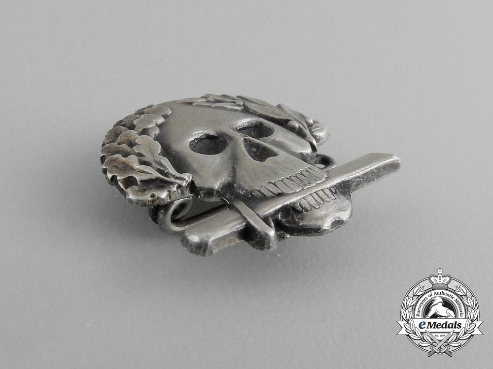 a_second_war_italian_black_brigade_skull_badge_g_469_1