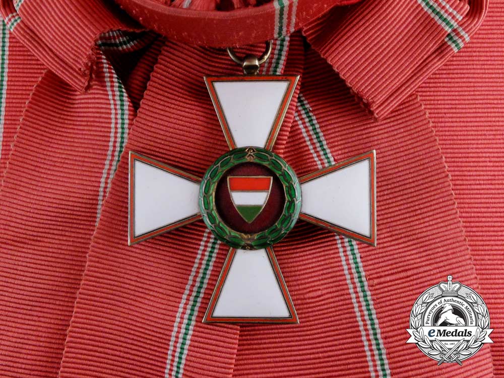 a1944-1949_republic_of_hungary_order_of_merit;_grand_cross_g_512