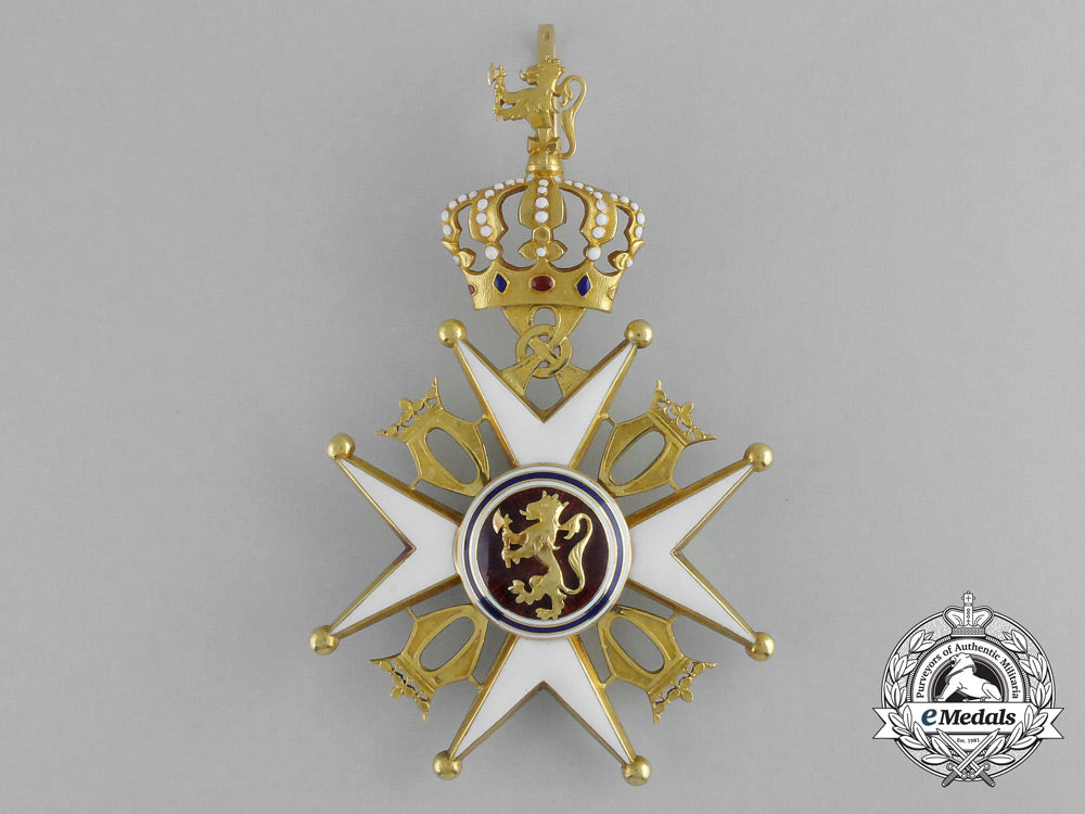 an_norwegian_order_of_st._olaf;_grand_cross_set_in_gold(1905-1937)_g_520_1