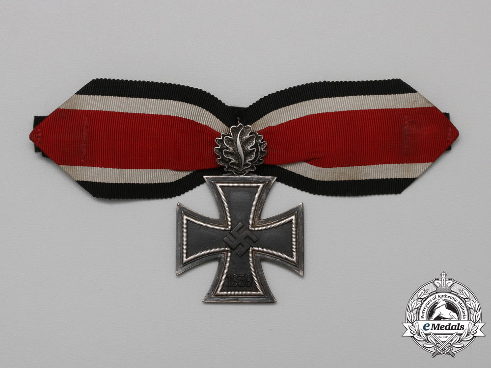 a_knight’s_cross_of_the_iron_cross1939_by_juncker_with_oakleaves_g_602_1