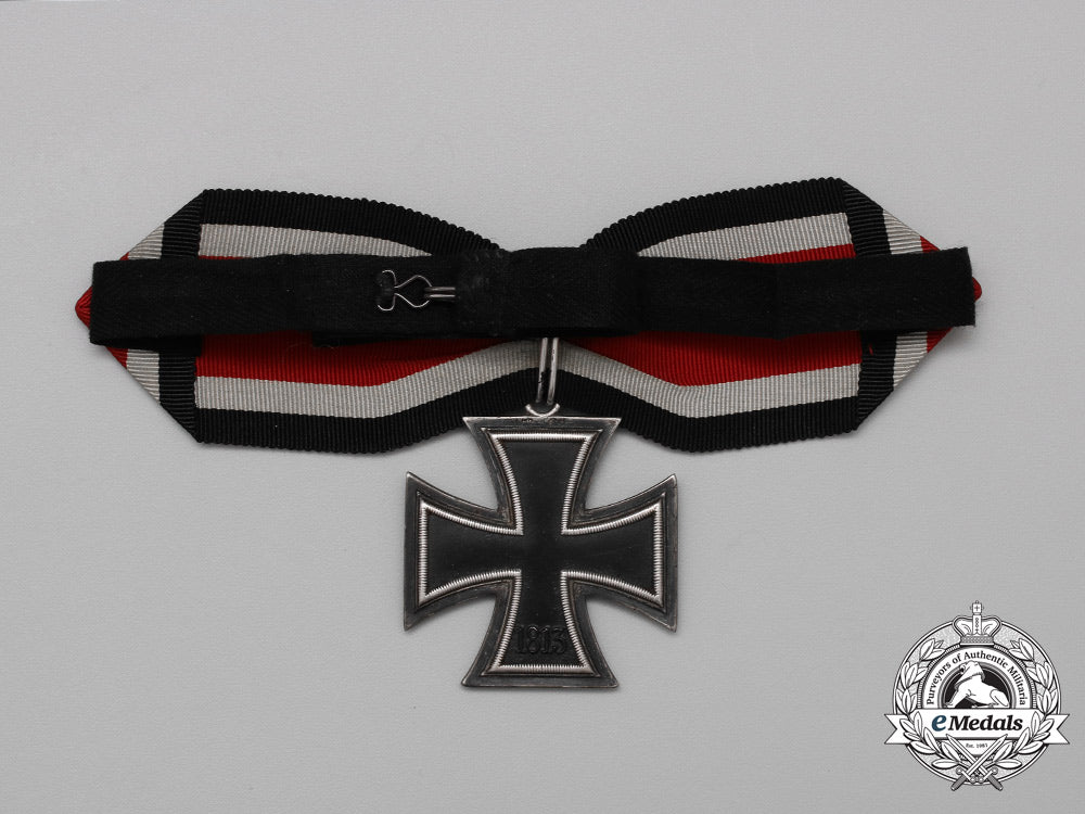 a_knight’s_cross_of_the_iron_cross1939_by_juncker_with_oakleaves_g_607_1
