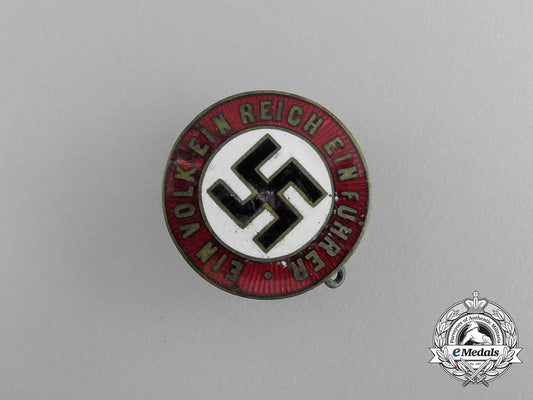 an_nsdap_supporter’s“_one_people,_one_empire,_one_leader”_badge_g_633_1