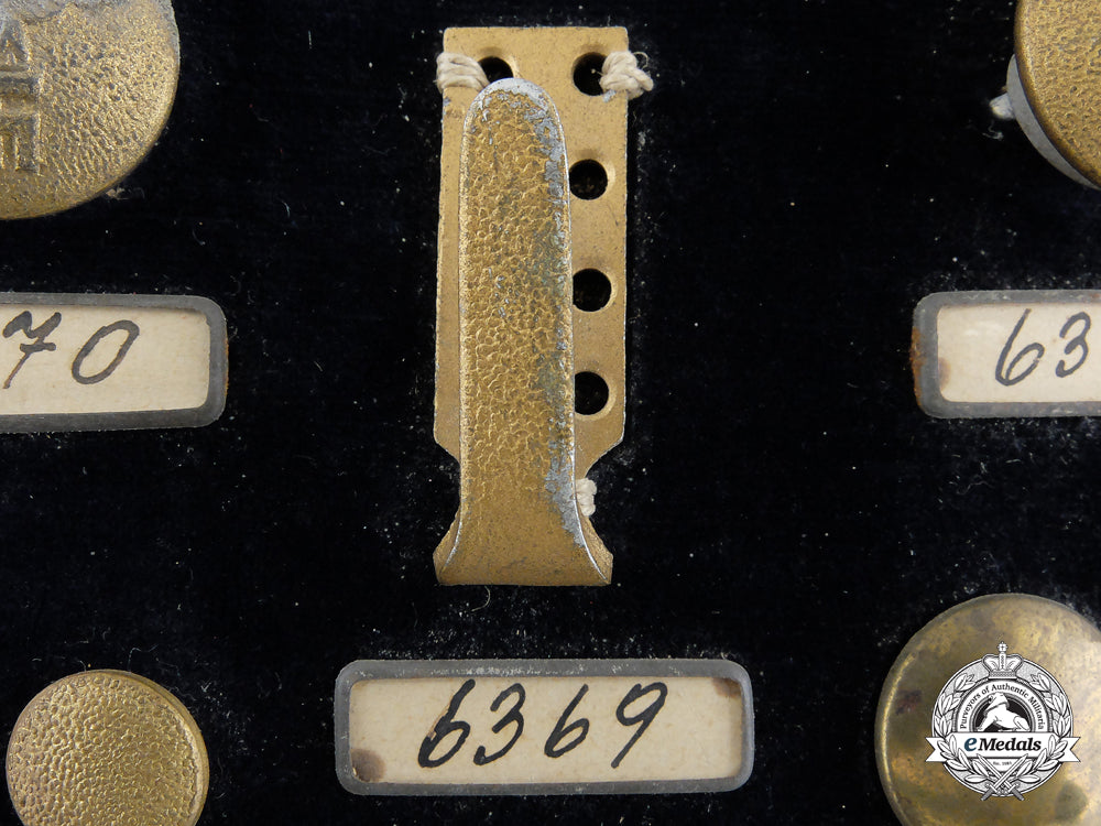 a_second_war_kriegsmarine_salesman's_button_board_g_687