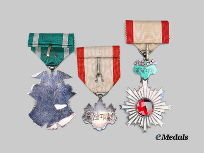japan,_empire._a_lot_of_three_orders_e_medals__m0625-130_7