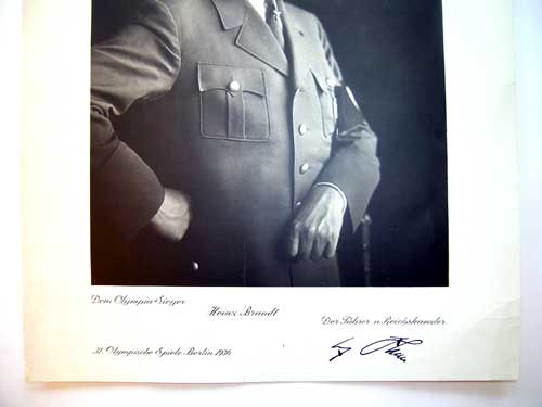 a._hitler_signature_to_olympic_games1936_winner_gd126002