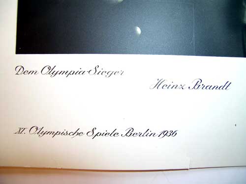 a._hitler_signature_to_olympic_games1936_winner_gd126004