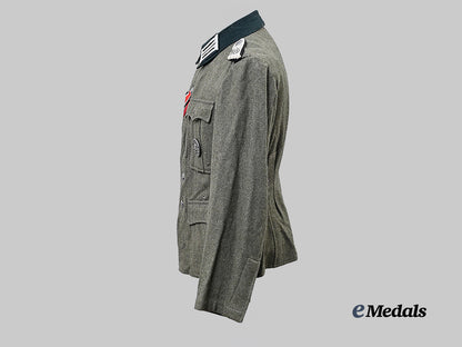 germany,_heer._a_rare_großdeutschland_division_service_tunic_for_a_leutnant_of_engineers,_late-_war_example_e_medals__g62717_5