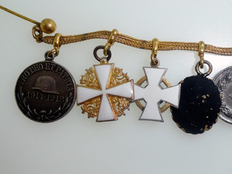 miniature_group_of_twelve_gem94006