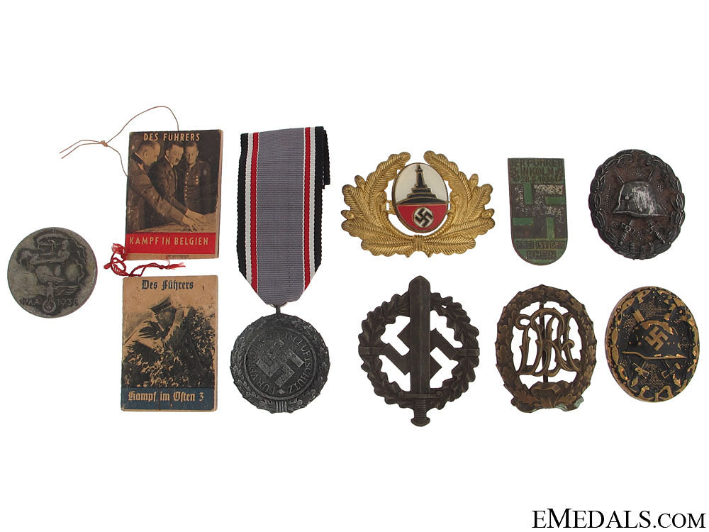 german_badges,_tinnies,&_insignia_german_badges__t_50f97e2e7b152