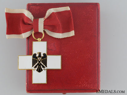 german_red_cross_decoration_type_ii(1934-1937)_german_red_cross_535ea62d85112