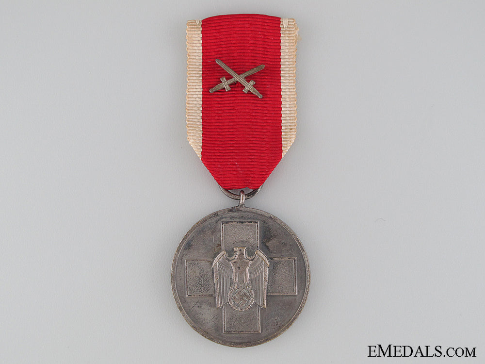 german_social_welfare_medal_with_swords_german_social_we_534c06750fee5