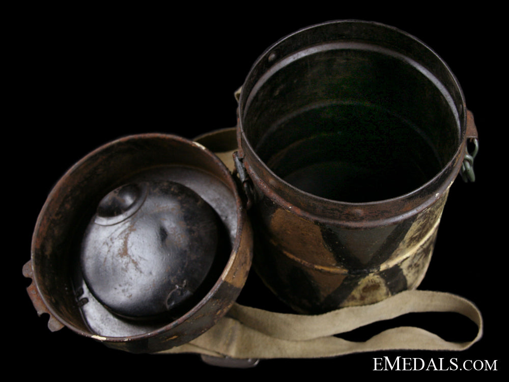 a_first_war_german_camouflaged_gas_mask-_named_gfm102e
