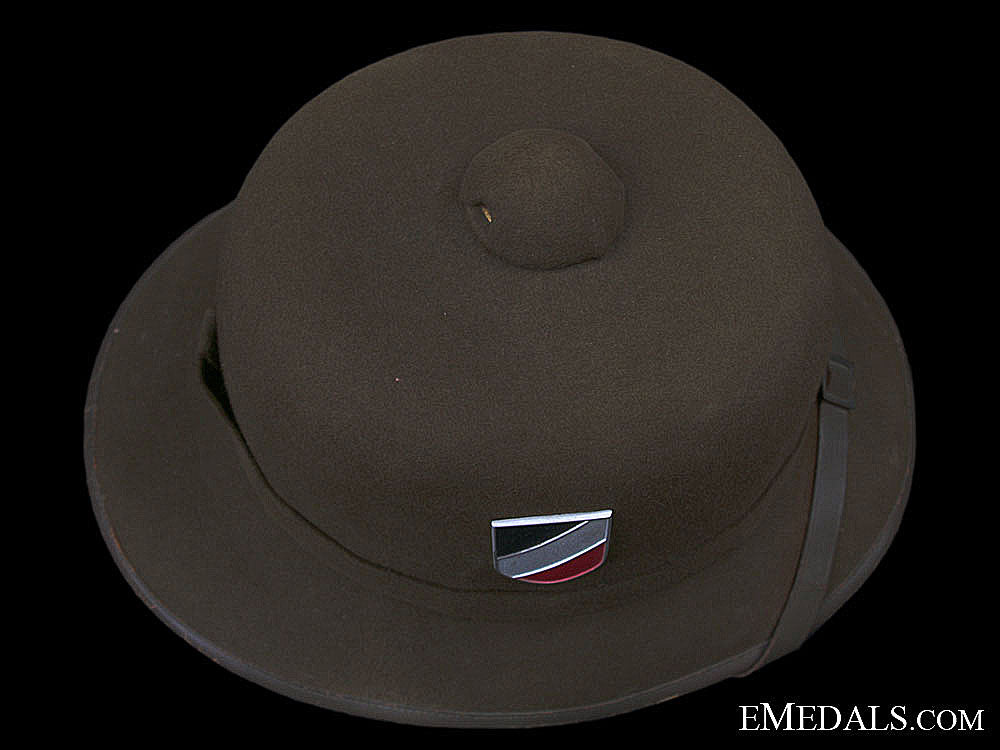 a_first_model_wehrmacht_pith_helmet1941_ghh4123e