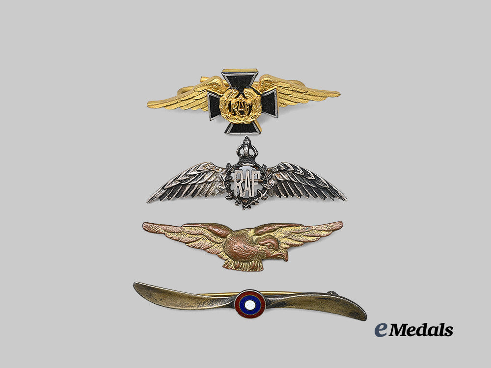 united_kingdom._a_lot_of_four_air_force_badges_e_medals__g_b8371_2