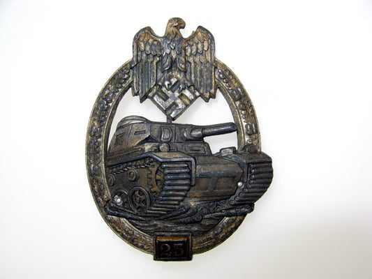 tank_badge”25”_gra14141