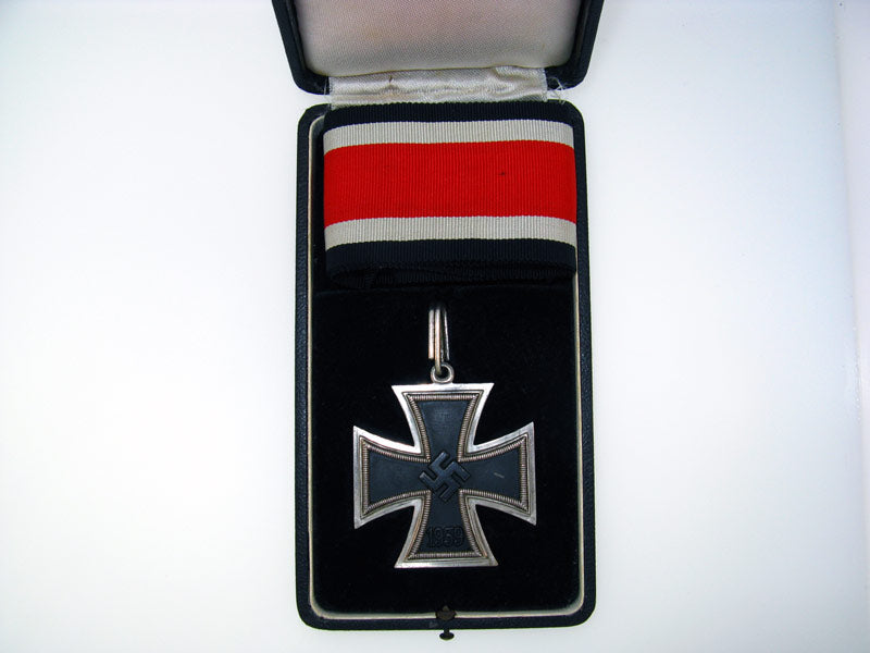 knight’s_cross_of_the_iron_cross_gra14221