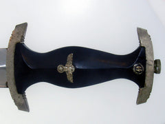 Ss-Chained Leader’s Dagger,