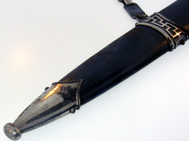 ss-_chained_leader’s_dagger,_gra18139