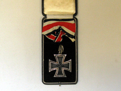 knight’s_cross_of_the_iron_cross1939_gra23671