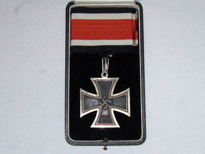 knight’s_cross_of_the_iron_cross1939_gra25372