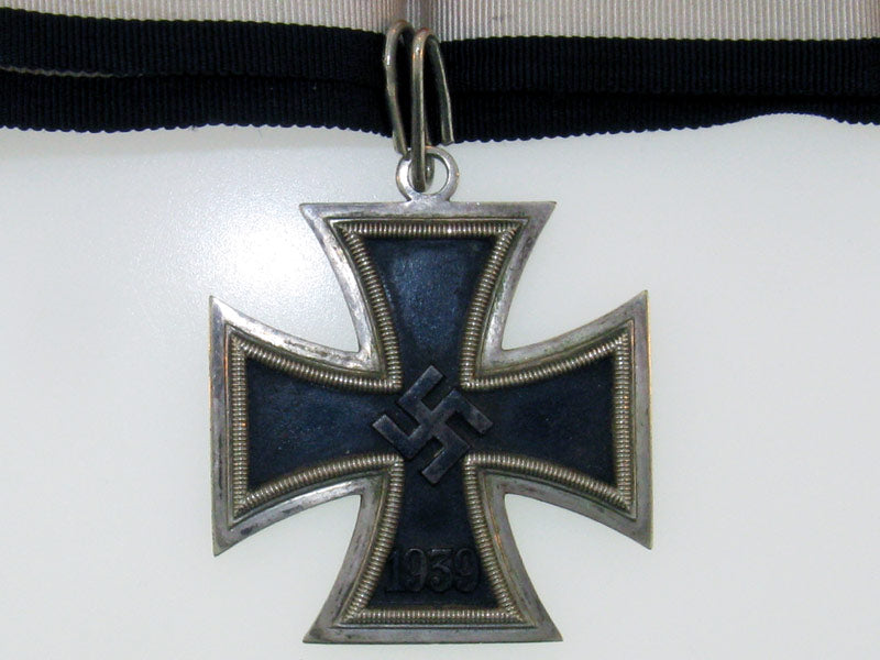 knight’s_cross_of_the_iron_cross1939_gra25373