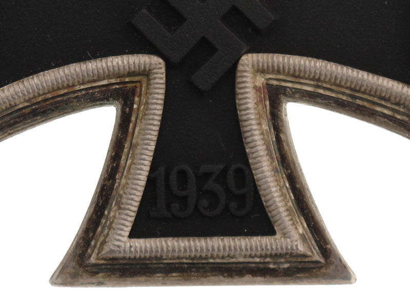 knight_cross_of_the_iron_cross-_juncker_gra34927