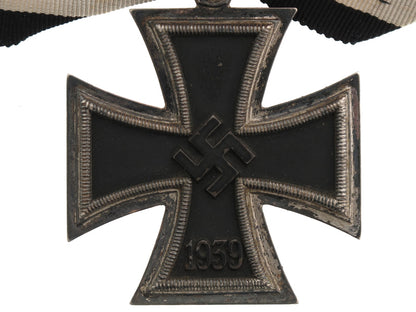 knight’s_cross_of_the_iron_cross1939,_gra35003