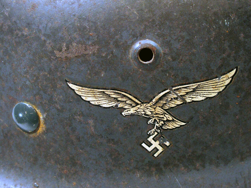 1935_model_luftwaffe_double_decal_helmet._gra35568