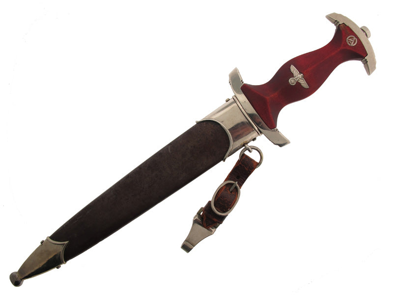 sa_dagger-_partial_rã¶_hm_inscription_gra36100001