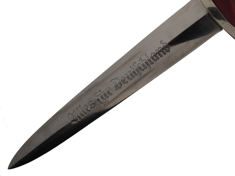 sa_dagger-_partial_rã¶_hm_inscription_gra36100006