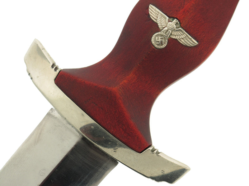 sa_dagger-_partial_rã¶_hm_inscription_gra36100009